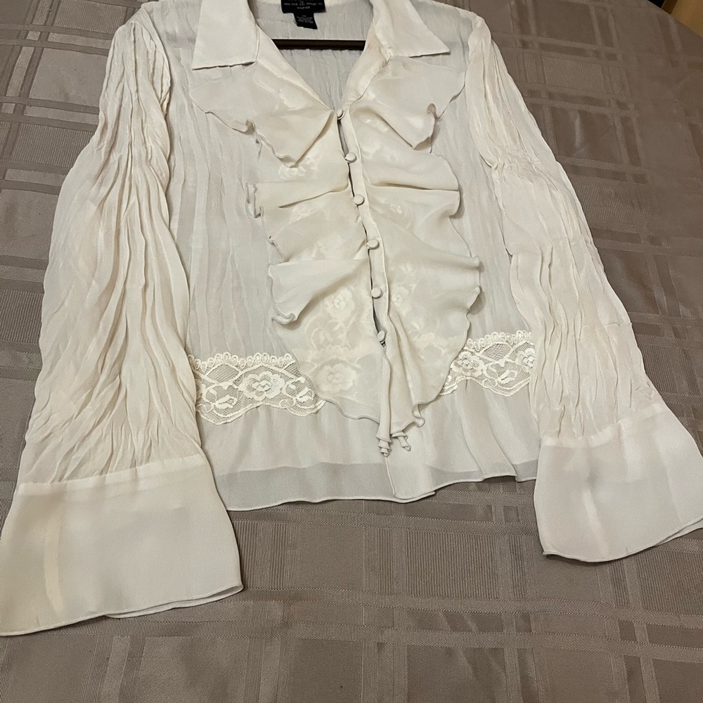 Chic Ivory Ruffled Blouse - Picture 2 of 7